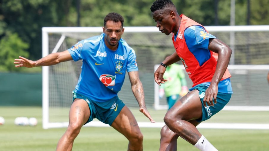 Com o corte de Wesley, Danilo pode ser titular na estreia da Copa do Mundo Com o corte de Wesley, Danilo pode ser titular na estreia da Copa do Mundo
