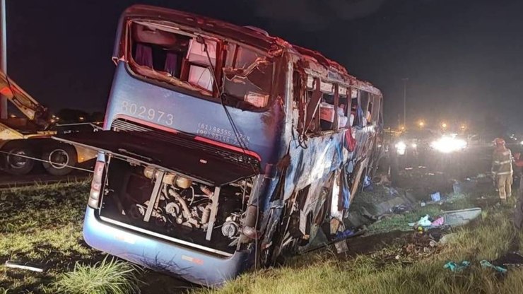 Motoristas são condenados por acidente com cinco mortos após fuga