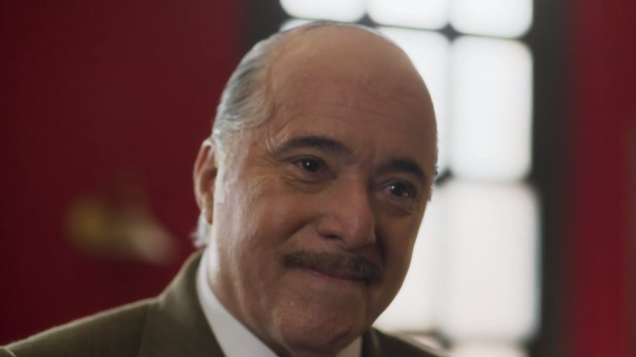 Tony Ramos como Roberto Marinho em 'Garota do Momento'