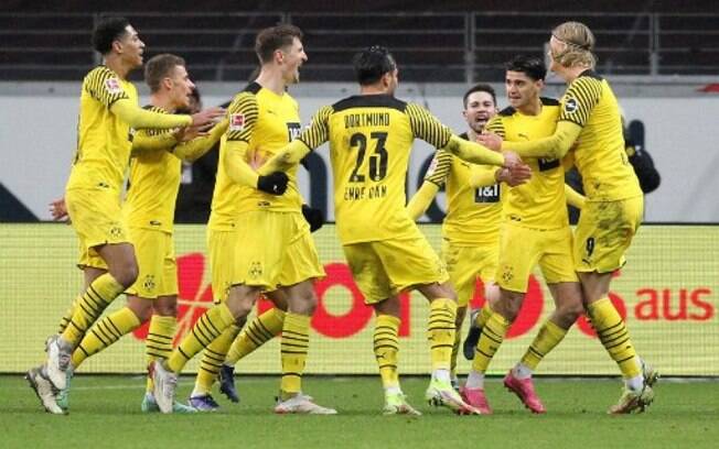 Dortmund x Freiburg: onde assistir, horário e escalações do jogo pelo Campeonato Alemão