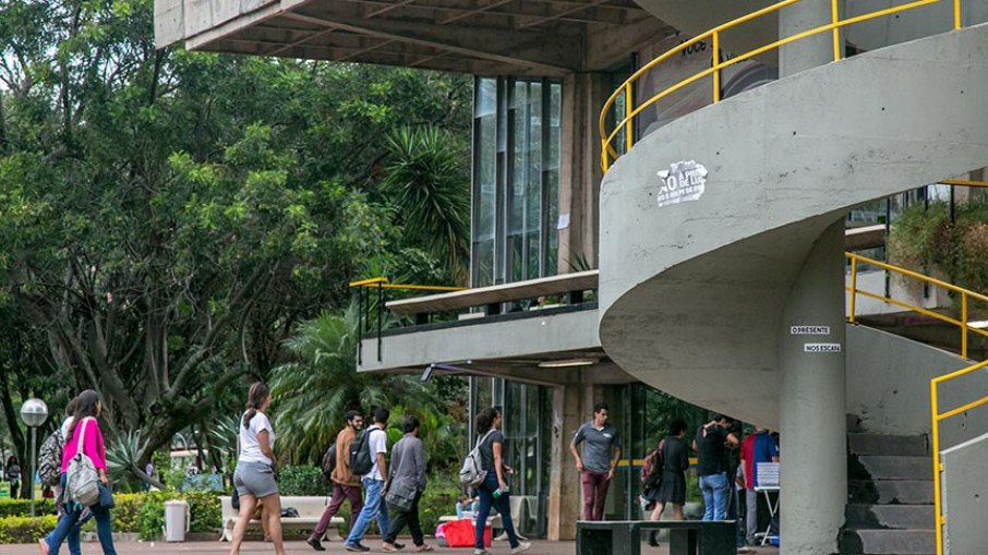PNE 2024-2034 e o papel estratégico do setor privado de educação superior PNE 2024-2034 e o papel estratégico do setor privado de educação superior