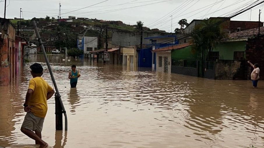 Estados foram atingidos por fortes chuvas