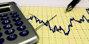 Com Selic a 14,25%, vale a pena pegar empréstimo?