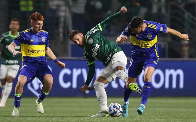 Palmeiras supera eliminação na Libertadores para liderar brasileiro Palmeiras supera eliminação na Libertadores para liderar brasileiro