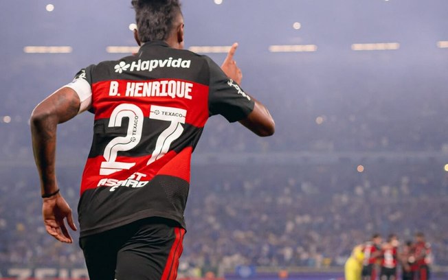 Lateral é o único do elenco a iniciar todos os jogos do Flamengo na atual Libertadores Lateral é o único do elenco a iniciar todos os jogos do Flamengo na atual Libertadores