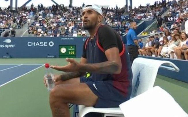 Kyrgios reclama de cheiro de maconha durante partida no US Open