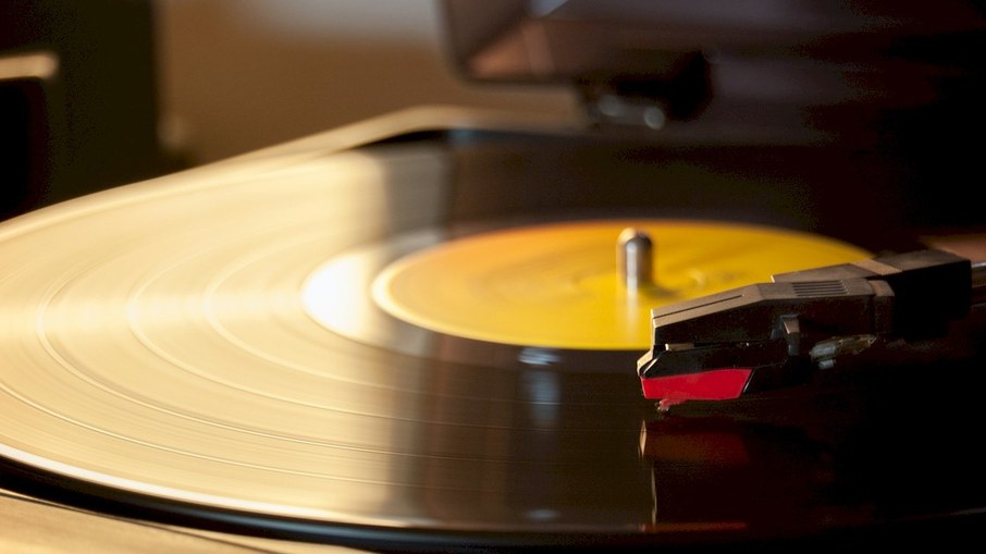Falso vendedor de discos de vinil é condenado a pagar R$ 2 milhões