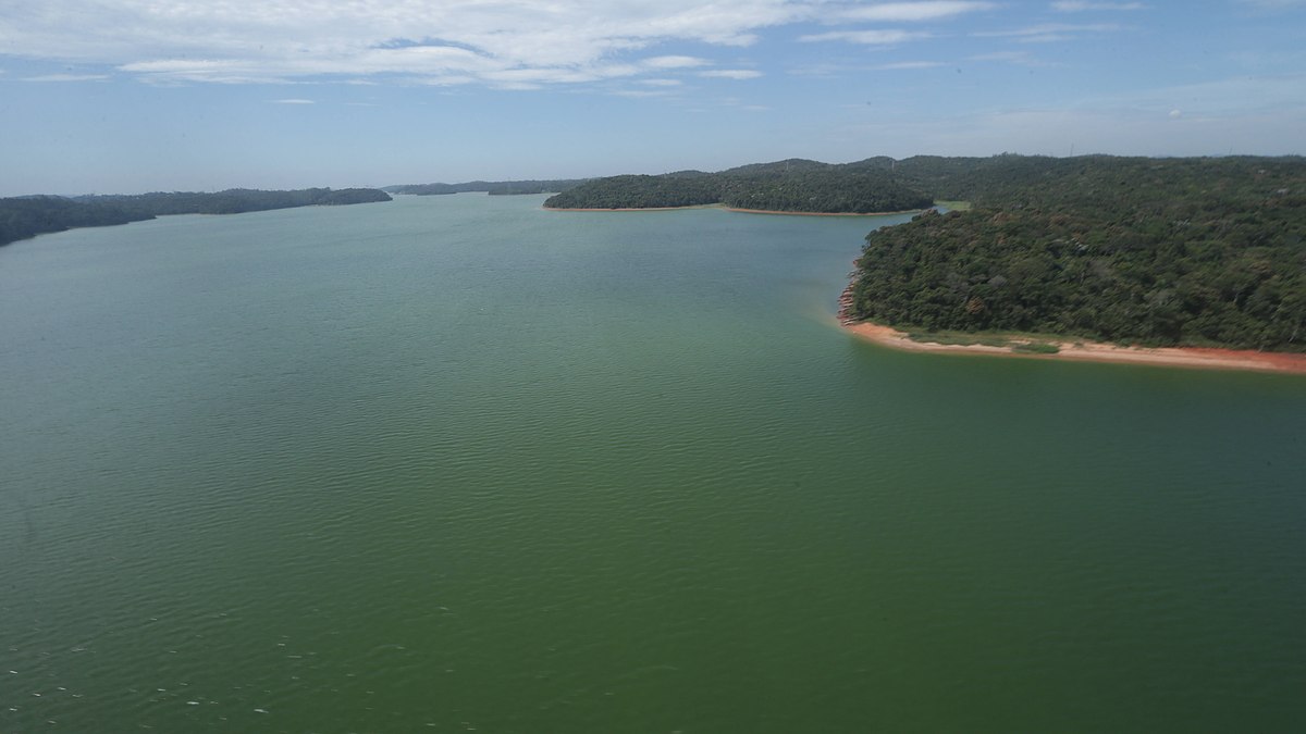 CEU Navegantes promove passeio de barco pela represa Billings