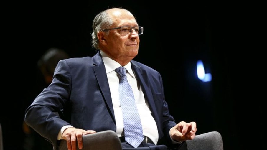 Geraldo Alckmin anunciou Raí como um dos integrante para a área de Esportes na transição