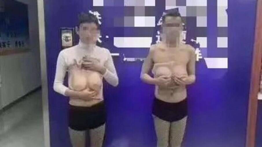 Polícia chinesa alerta para quadrilha que chantageia homens que se expõem nas redes Polícia chinesa alerta para quadrilha que chantageia homens que se expõem nas redes
