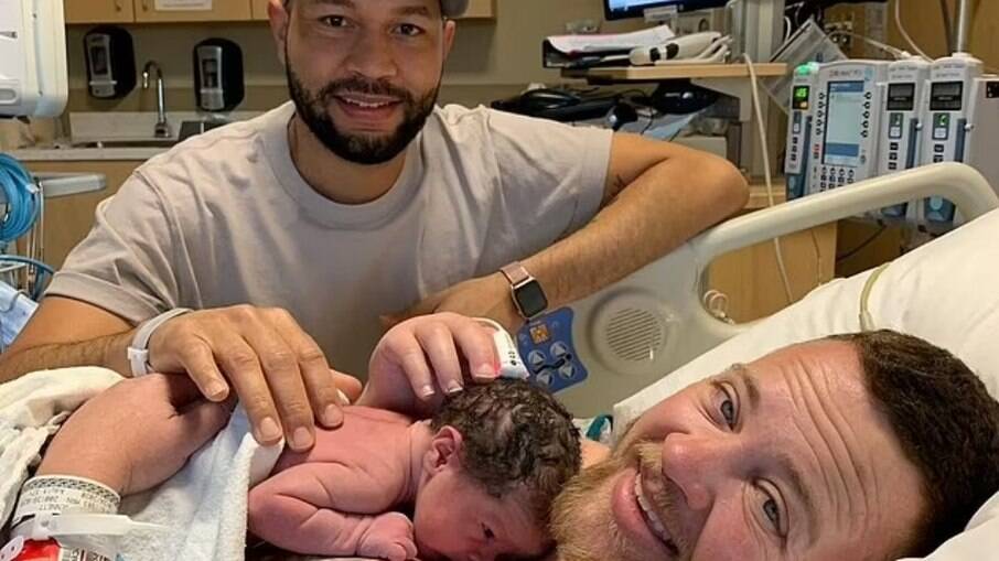 Bennett Kaspar-Williams após dar a luz