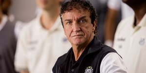 Cuca quebra o silêncio sobre briga entre Neymar e Robinho Jr.