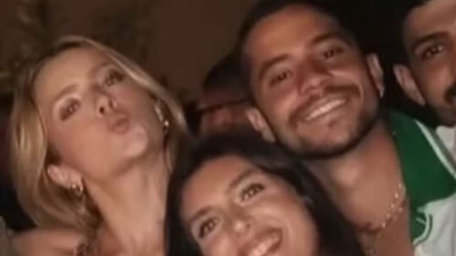 Novo flagra reacende affair de Jade Picon e André Lamoglia