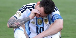 Federação Argentina manda recado a Messi após morte do pai