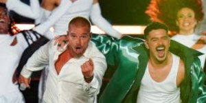 Ricky Martin empolga 72 mil pessoas no Maracanã