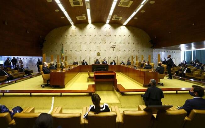 Supremo decide que plenário voltará a julgar processos criminais