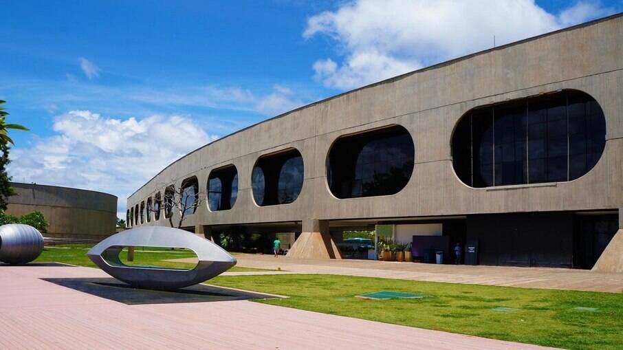 O CCBB de Brasília é sediado pelo Edifício Tancredo Neves