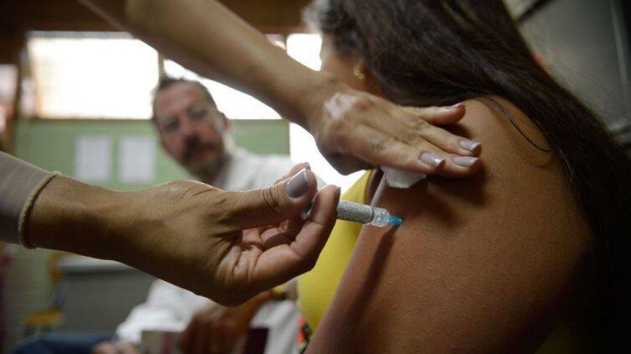 Vacina é oferecida pelo SUS, mas tem baixa adesão tanto no estado de São Paulo quanto no resto do país.