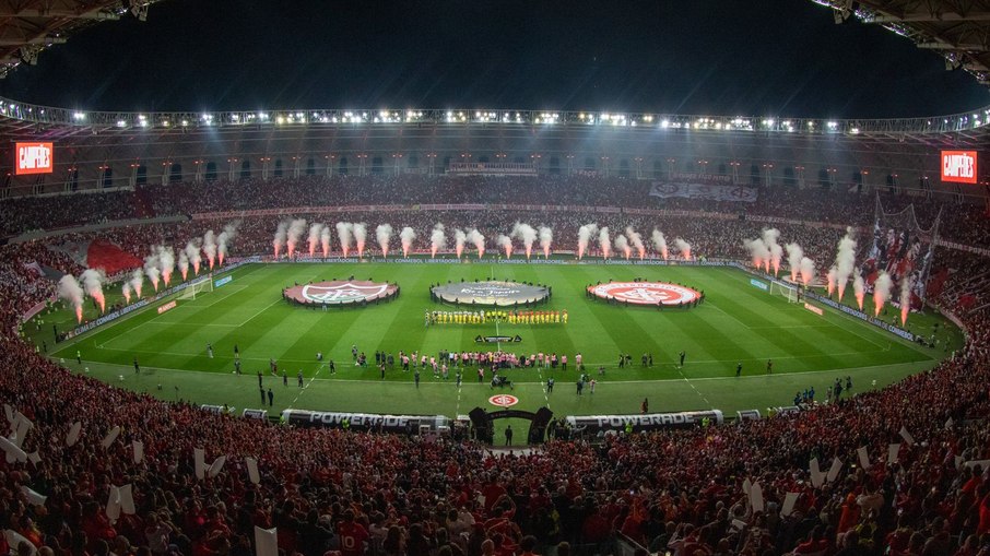 Fluminense vence o Internacional de virada e está na final da Libertadores