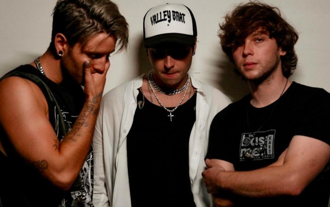 Emblem3 aprende palavras em português e relembra época do The X Factor