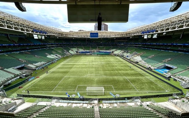 Palmeiras testará grama antes de voltar ao Allianz