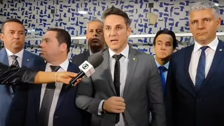 Deputados mantêm ocupação do Plenário após reunião sem acordo