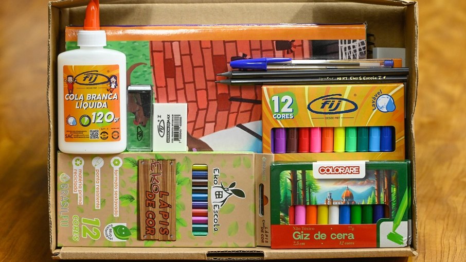 Campinas conta com três tipos de kits de material escolar