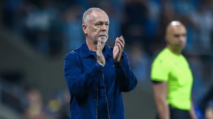 Mano Menezes não será técnico do Grêmio em 2026 e se despede
