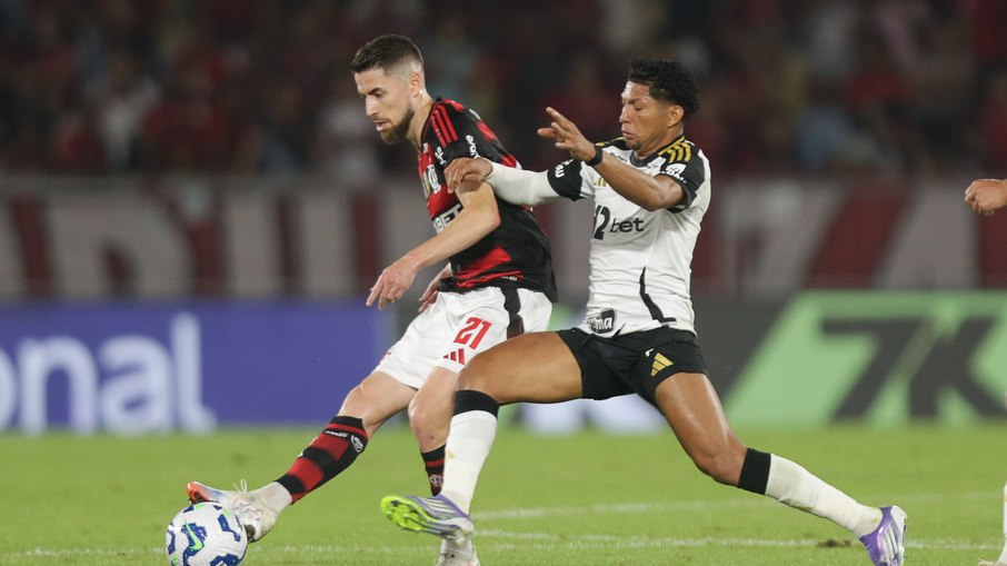 Jorginho, do Flamengo, e Rony, do Atlético-MG: Confronto da final da Copa do Brasil passada acontece nas oitavas em 2025