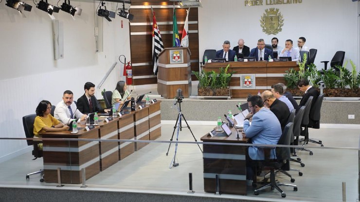 Câmara de Vinhedo retoma sessões após recesso parlamentar