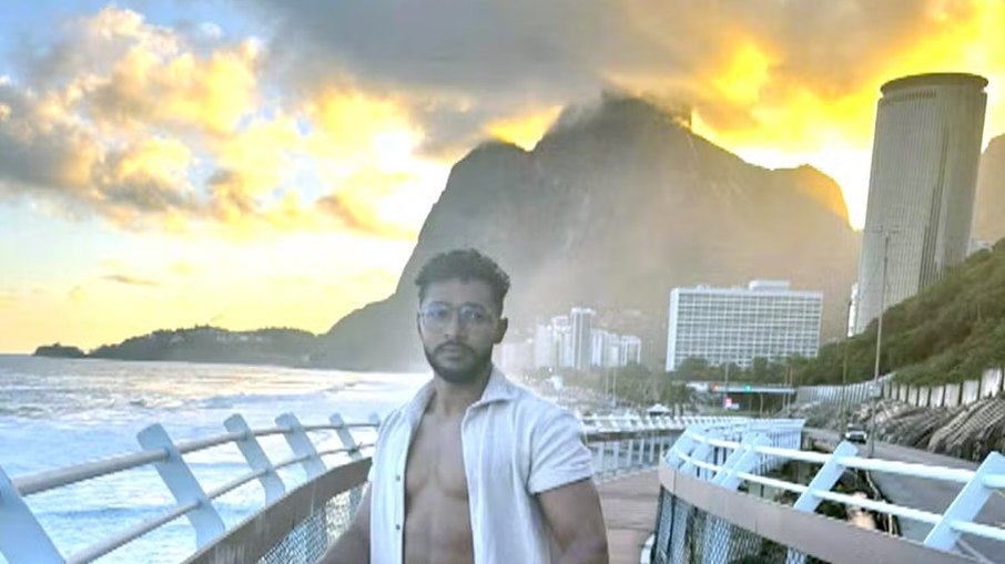 Igor Souza da Costa desapareceu na praia de Ipanema no domingo (4)