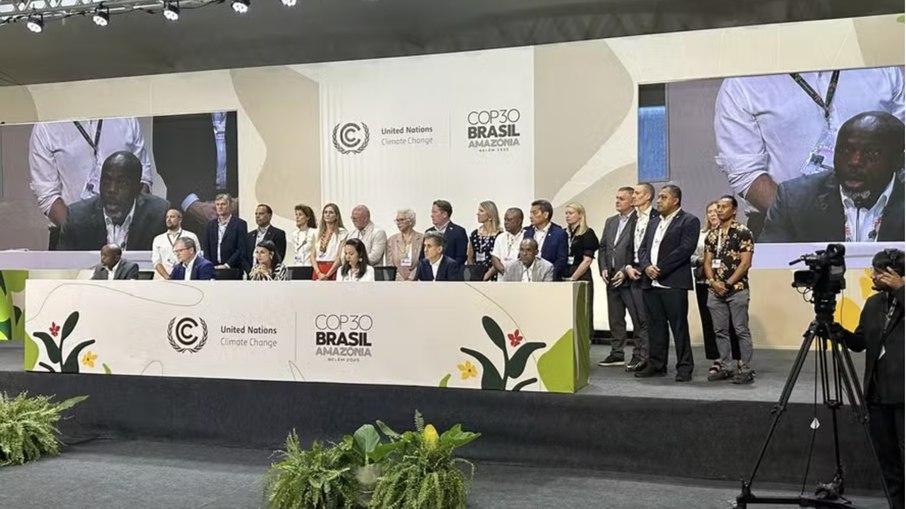 Países anunciam o inédito “Mutirão pelo Roadmap dos Combustíveis Fósseis” na COP30 Países anunciam o inédito “Mutirão pelo Roadmap dos Combustíveis Fósseis” na COP30