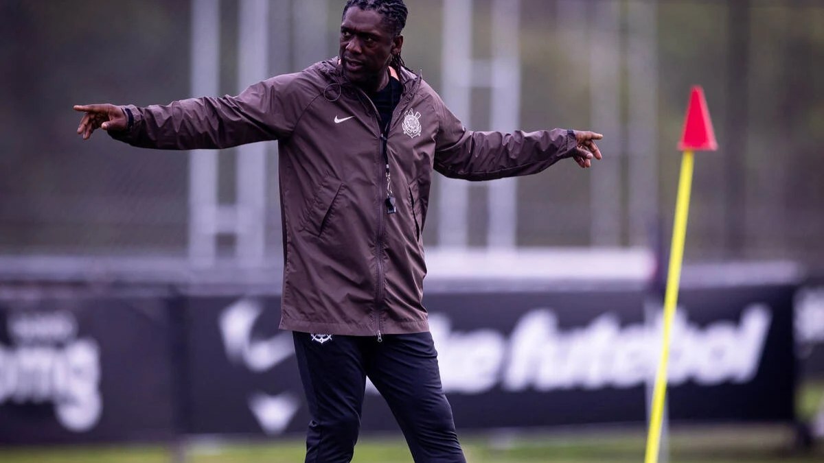 Corinthians se prepara para enfrentar o Vitória com desfalques