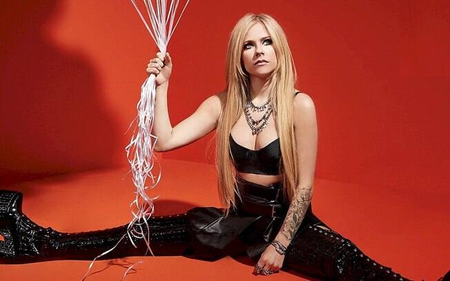 Avril Lavigne confirma show em São Paulo