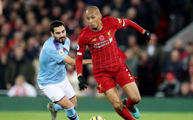 Fabinho pelo Liverpool na partida contra o City