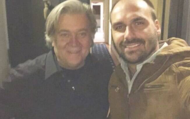 Steve Bannon e Eduardo Bolsonaro