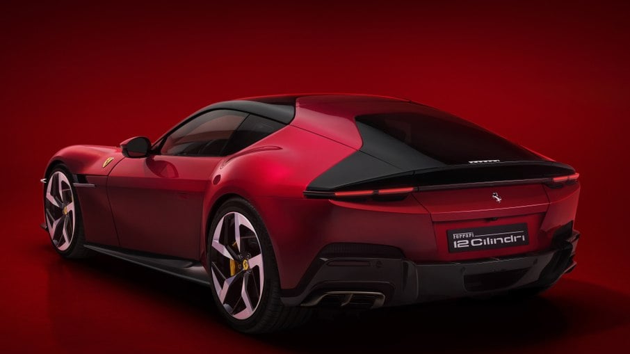 Desenho traseiro do 12Cilindri é único na gama da Ferrari