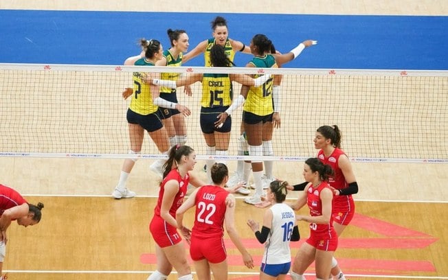 Brasil domina Sérvia e mantém invencibilidade na VNL