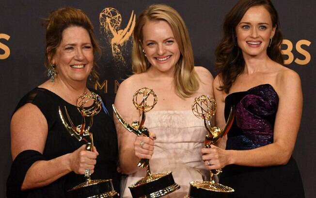 Com caráter mais progressista, Emmy consagra mulheres e diretor negro é vencedor pela primeira vez 
