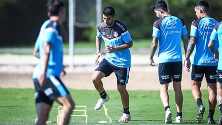 Coudet vê Inter baixar a guarda no fim do jogo e rebate críticas