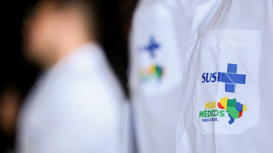 O Programa Mais Médicos foca no atendimento primário O Programa Mais Médicos foca no atendimento primário