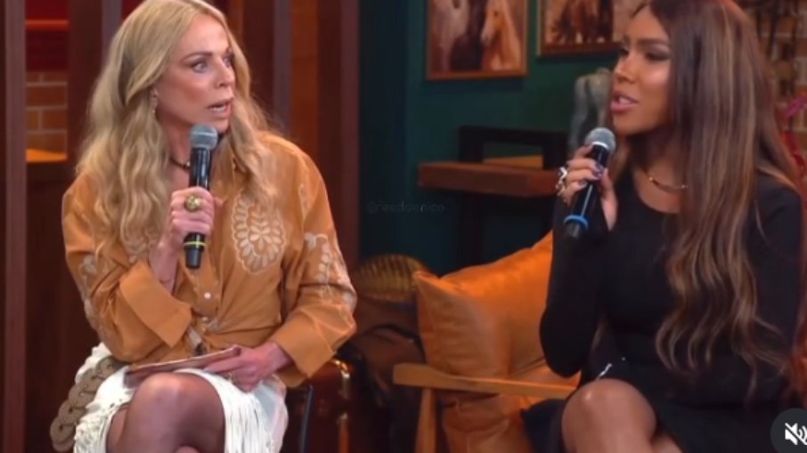 Carol Lekker foi detonada após revelar a morte de Rick para Adryana Ribeiro ao vivo.