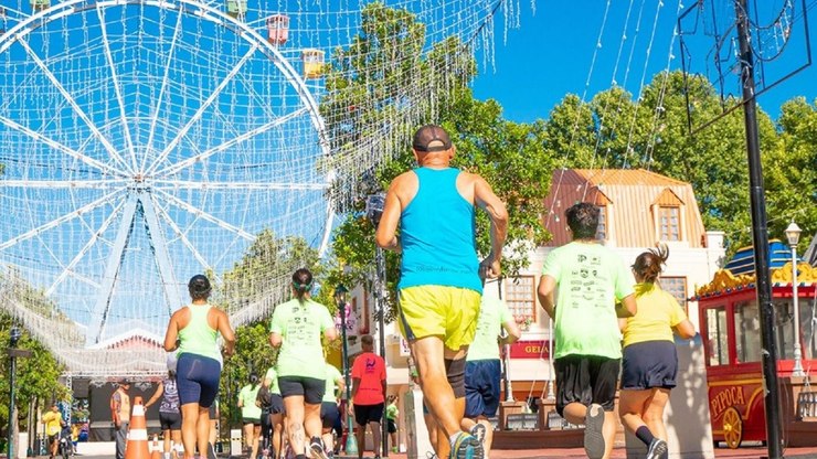 Hopi Hari anuncia calendário de corridas para 2026