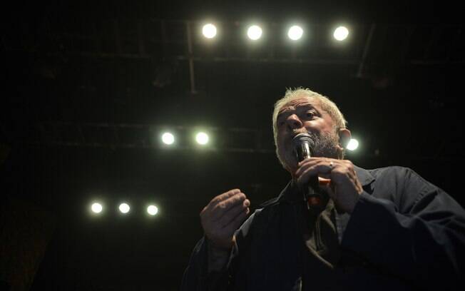Ex-presidente Lula foi condenado por crimes de corrupção e lavagem no caso tríplex da Lava Jato