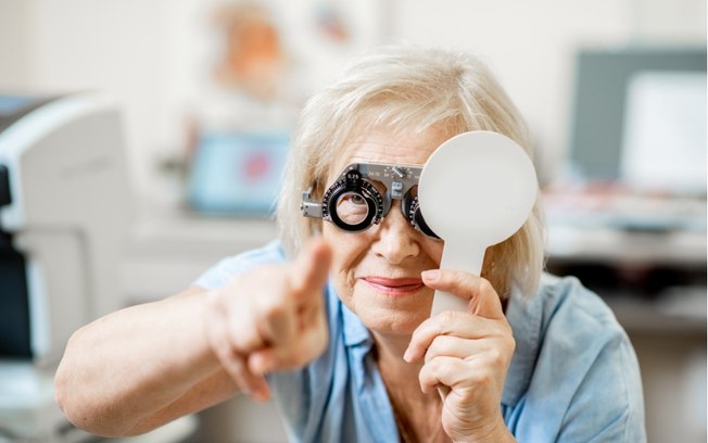 Aposentadoria por visão monocular exige critérios em 2026
