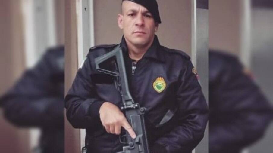 Soldado Lecio Tadeu dos Santos, de 42 anos, morreu na hora ao ser atingido com o disparo