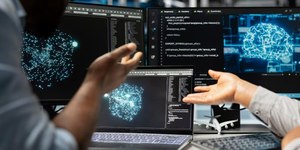 Escola da IA ensina do zero ao avançado e se destaca na internet