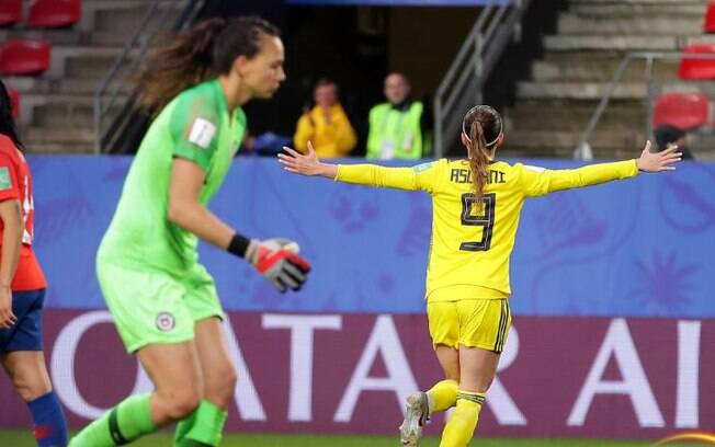 Suécia fez 2 a 0 no Chile nos minutos finais após um grande jogo defensivo da equipe sul-americana