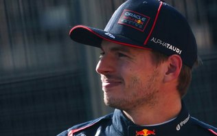 GP da Inglaterra: Verstappen surpreende e conquista a pole