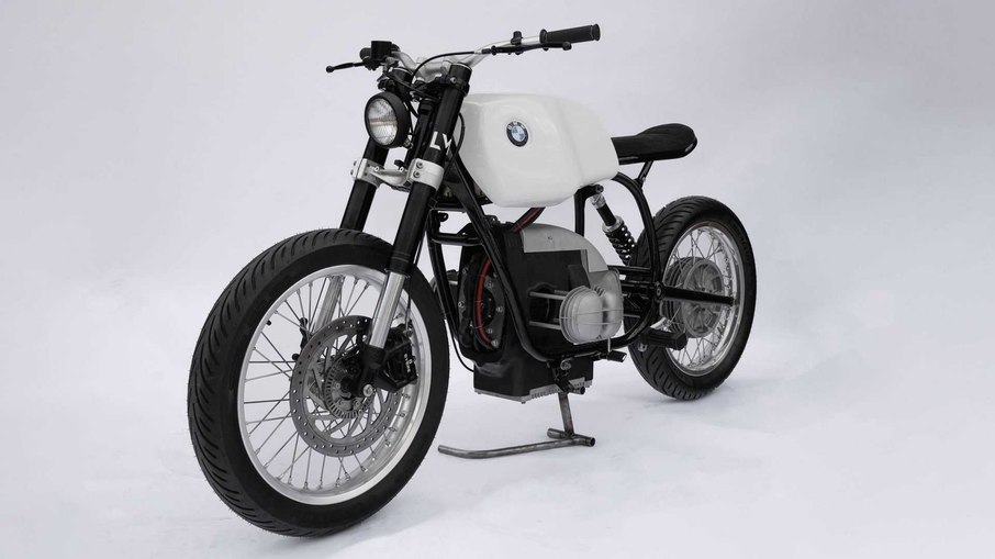 BMW R elétrica: Modelo une atributos das motocicletas mais clássicas da marca com o que se projeta para o futuro
